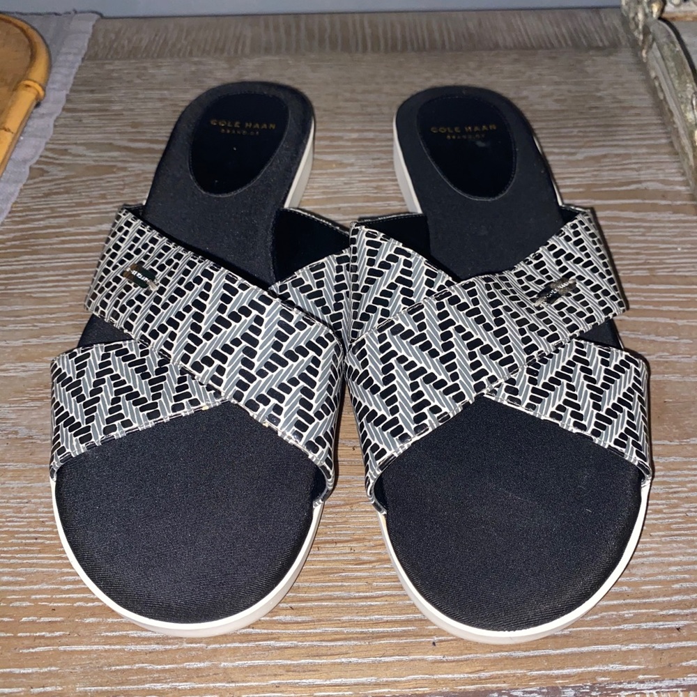 Womens Cole Haan Sandler slides black white Sz 9